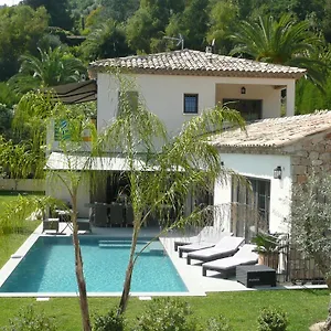 https://etoile-de-saint-paul.fr-provencehotel.com