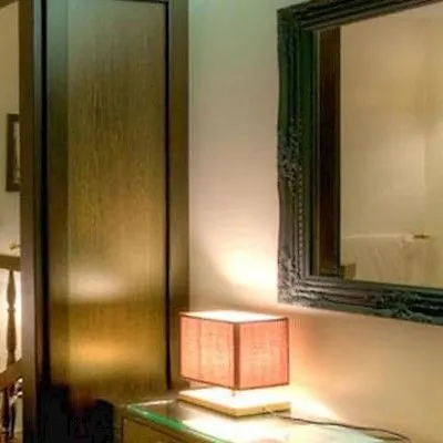 פריז Hotel Ile De France Opera 3*,  צרפת